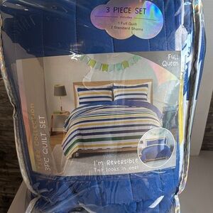 Reversible Blue and Green Quilt Set
